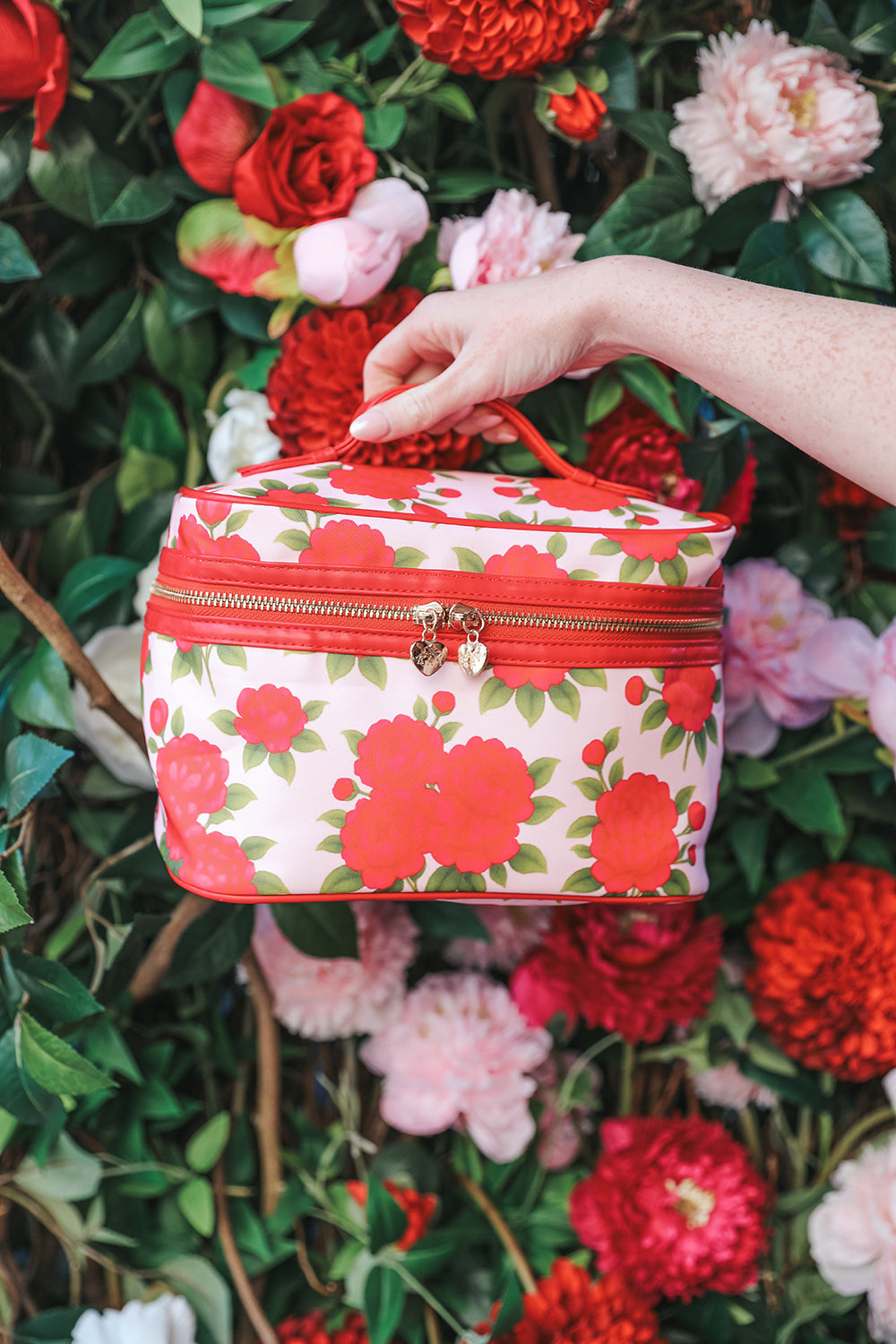 Pack Toiletries Like a Pro in One Cosmetic Bag