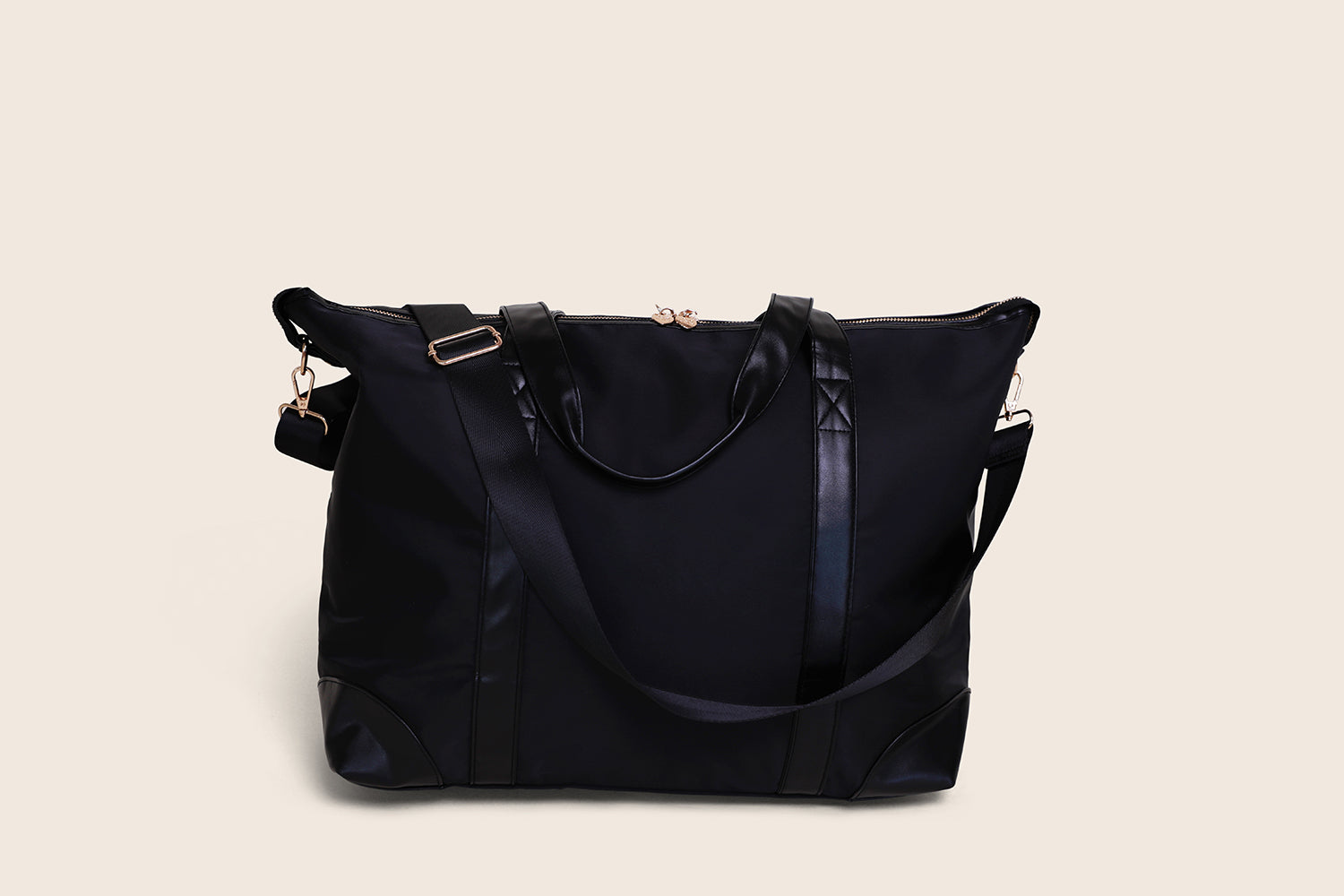 How to Choose a Stylish Carry On Personal Item