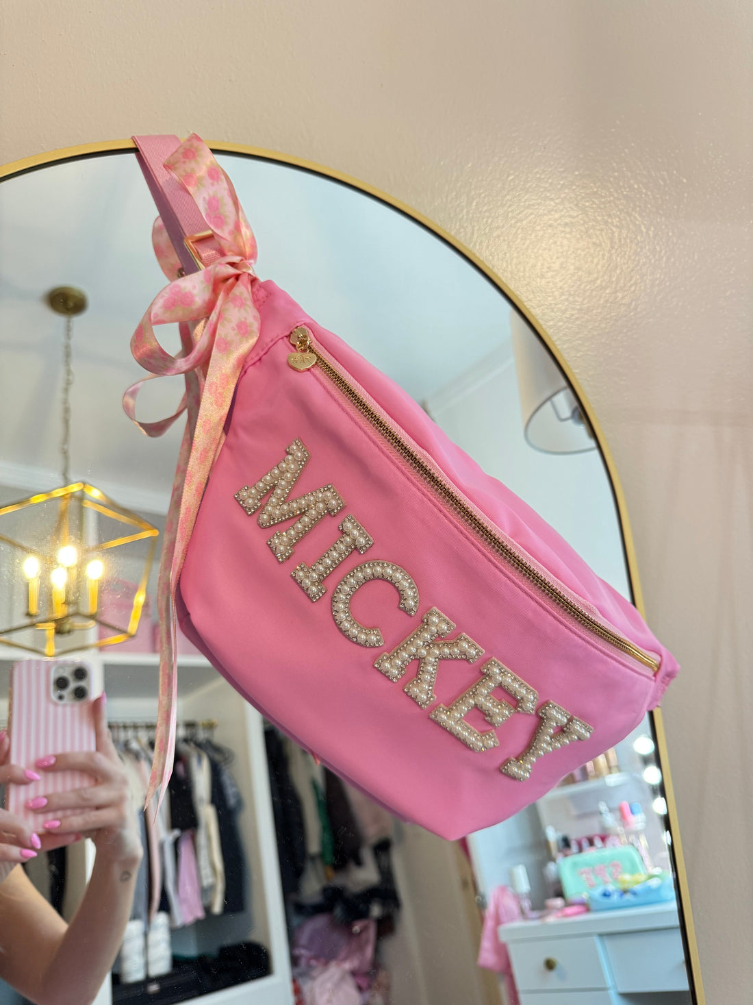 Best Bag for Disney World Moms