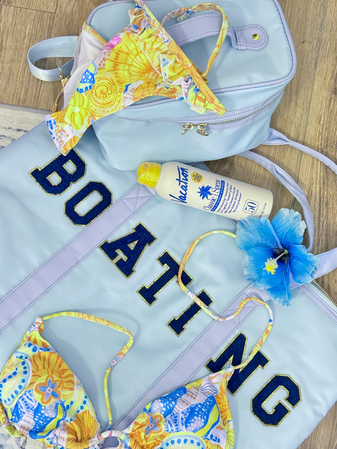 How to Style Pastel Bags With Outfits